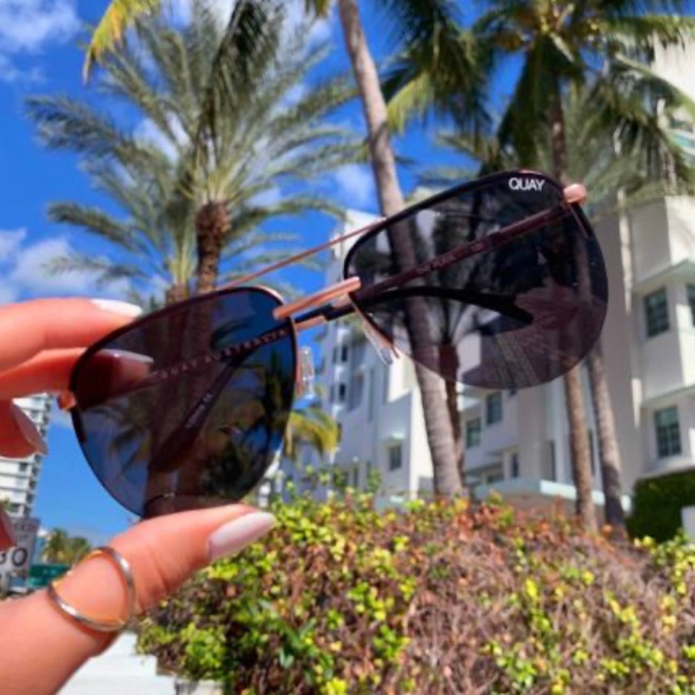 Quay Sunglasses The Playa by J-Lo